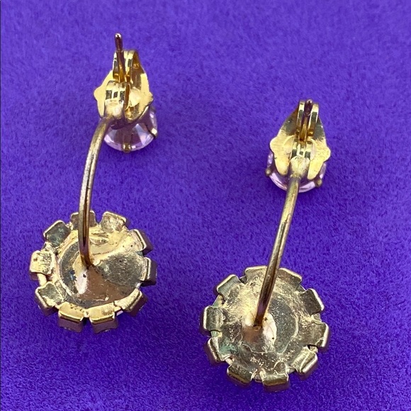 💛 Elegant Gold Plated Pink Crystal Earrings - Picture 3 of 5